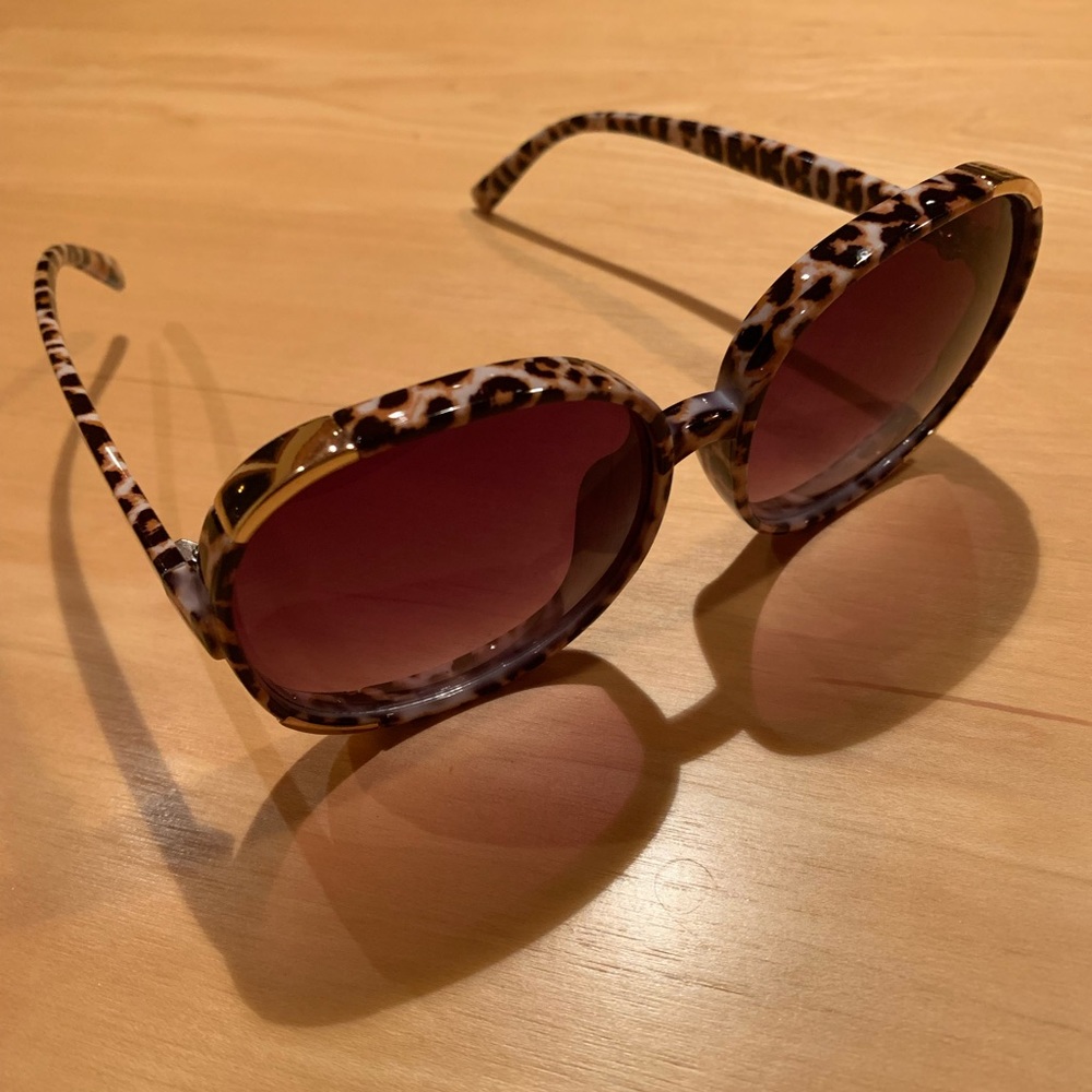 Pre-loved large frame leopard sunglasses